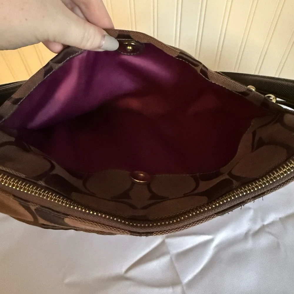 COACH Shoulder Bag Purse Signature C 23072M Chocolate Brown Canvas Leather